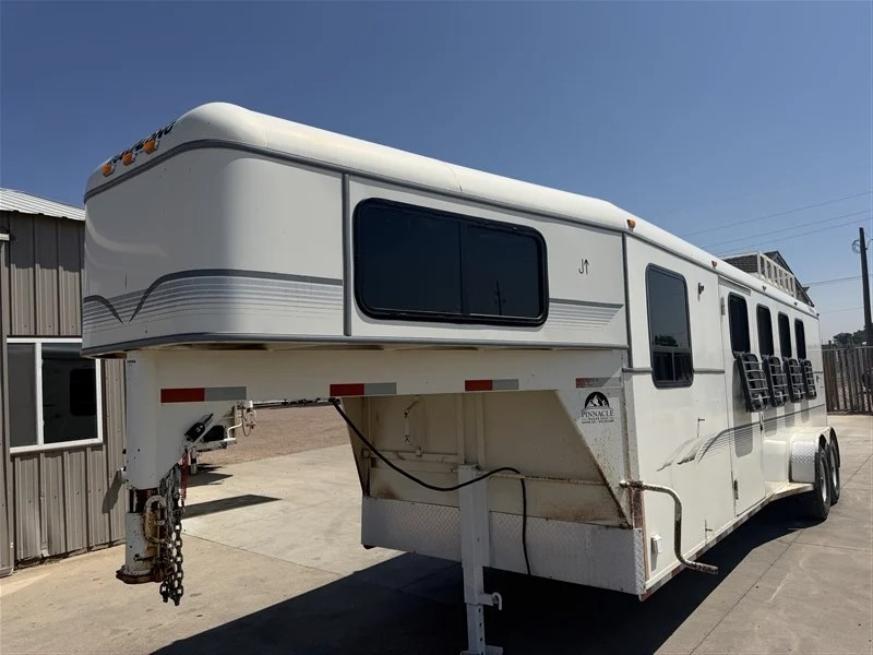 1996 Travalong 4 Horse side tack Horse Trailers