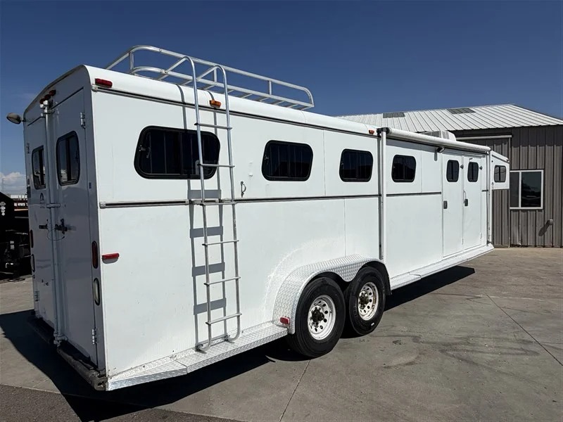 2000 Trails West 4 Horse mid tack Horse Trailers