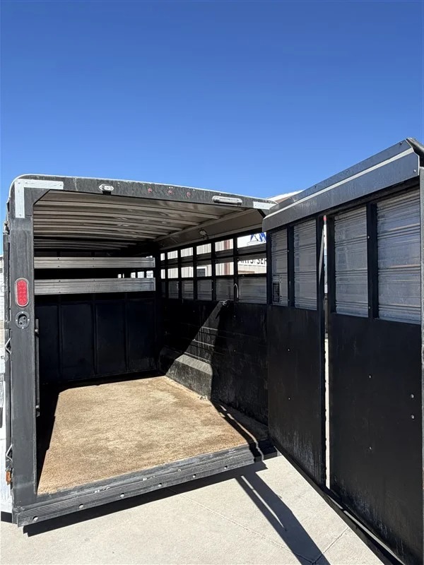 2022 Logan 24' Stock Combo-5' tack Stock Trailers
