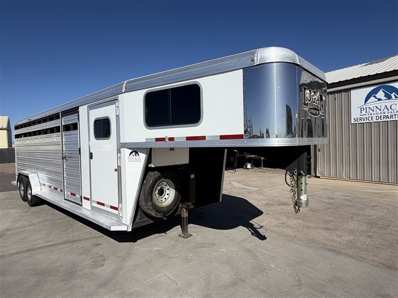 2022 Logan 24' Stock Combo-5' tack Stock Trailers