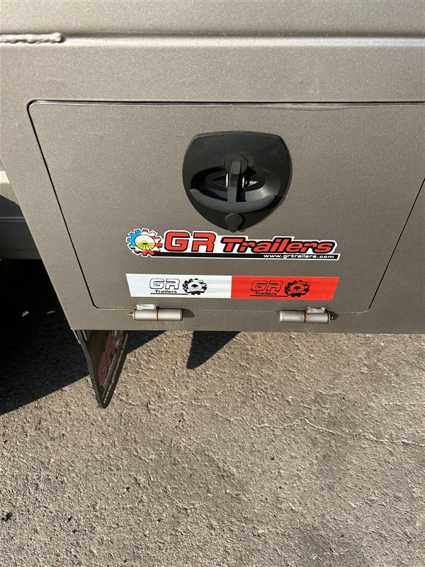 2026 GR Trailers 18' GN Stock 1/2 Top Stock Trailers