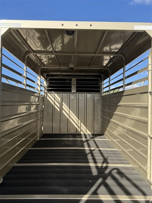 2026 GR Trailers 22' w/2' Saddle/Dog Boxs Stock Trailers