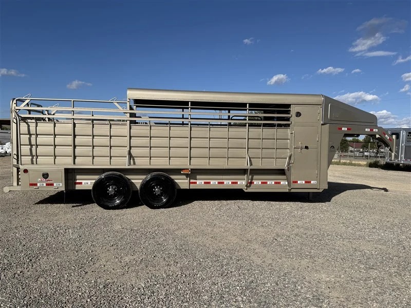 2026 GR Trailers 22' w/2' Saddle/Dog Boxs Stock Trailers