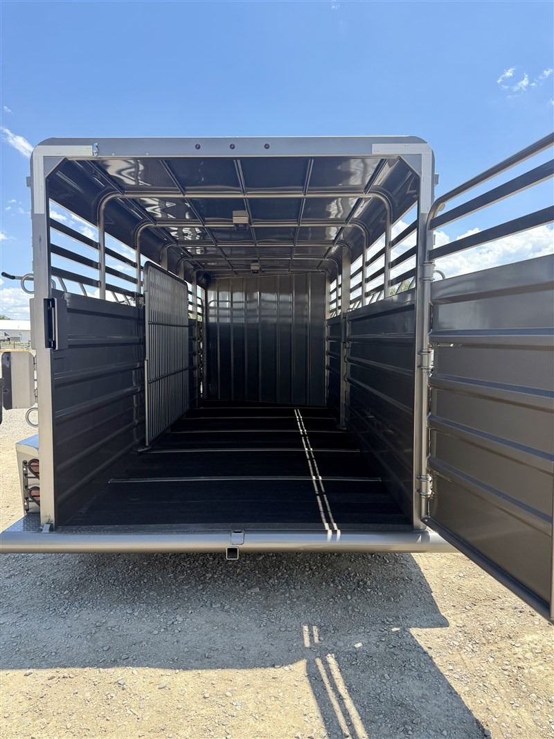 2026 GR Trailers 24' Trainer Tack Stock Trailers