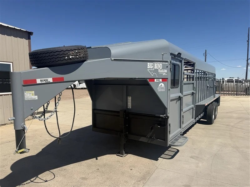 2027 Big Bend Trailers 24' Stock Combo Trainer Tack Stock Trailers