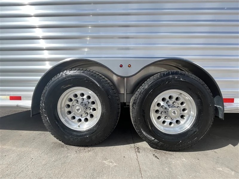 2027 Elite 24’ Stock Combo W/Slanted Deluxe Tack Stock Trailers