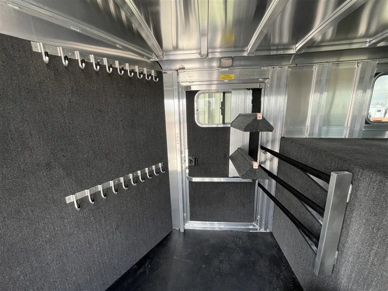2027 Elite 24’ Stock Combo W/Slanted Deluxe Tack Stock Trailers