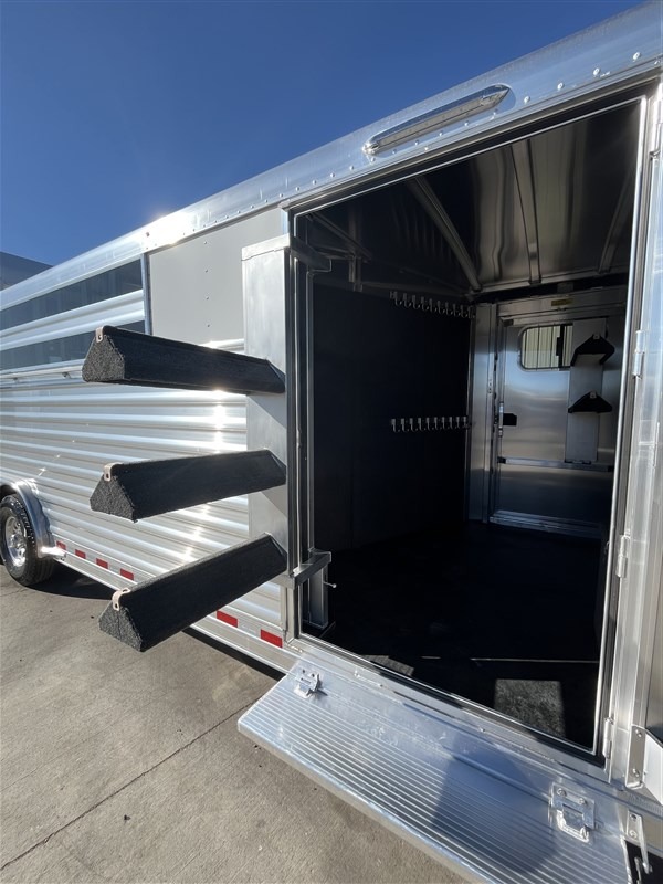 2027 Elite Trailers 8'X24’ Stock Combo W/Slant Wall Tack Stock Trailers