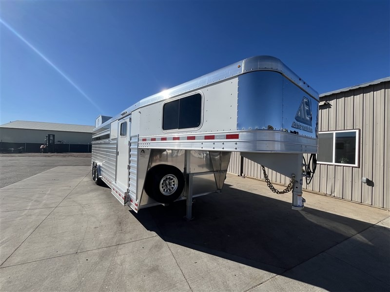 2027 Elite Trailers 8'X24’ Stock Combo W/Slant Wall Tack Stock Trailers