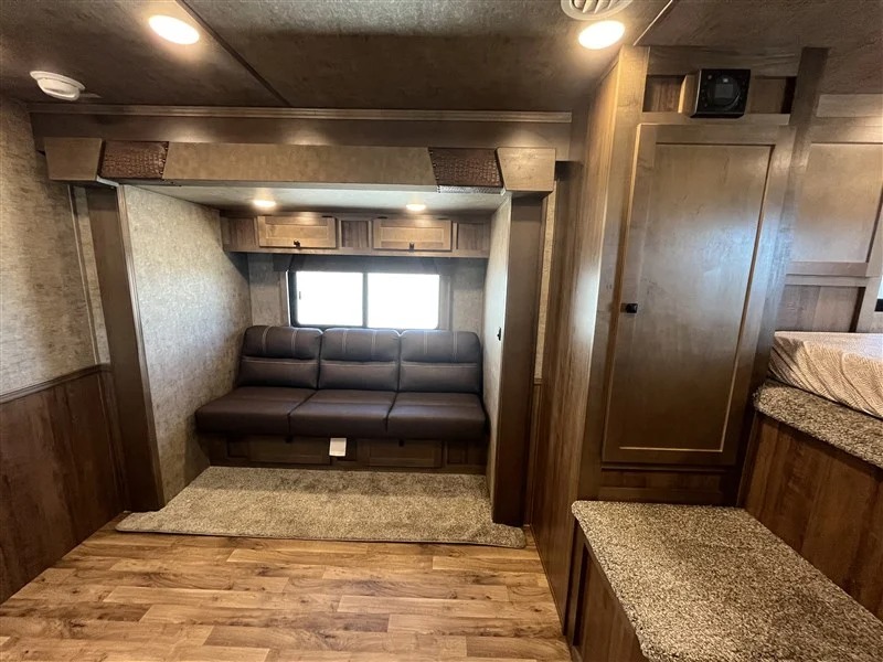 2027 Lakota 14β Stock W/11β Shortwall Living Quarters