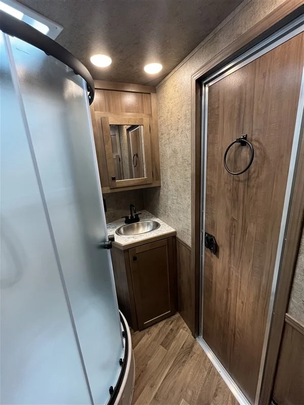 2027 Lakota 14β Stock W/11β Shortwall Living Quarters