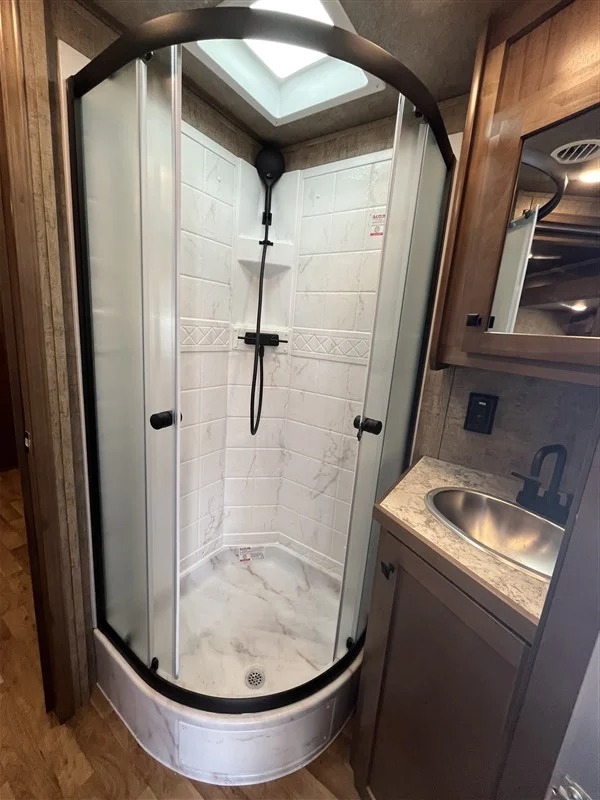 2027 Lakota 14β Stock W/11β Shortwall Living Quarters