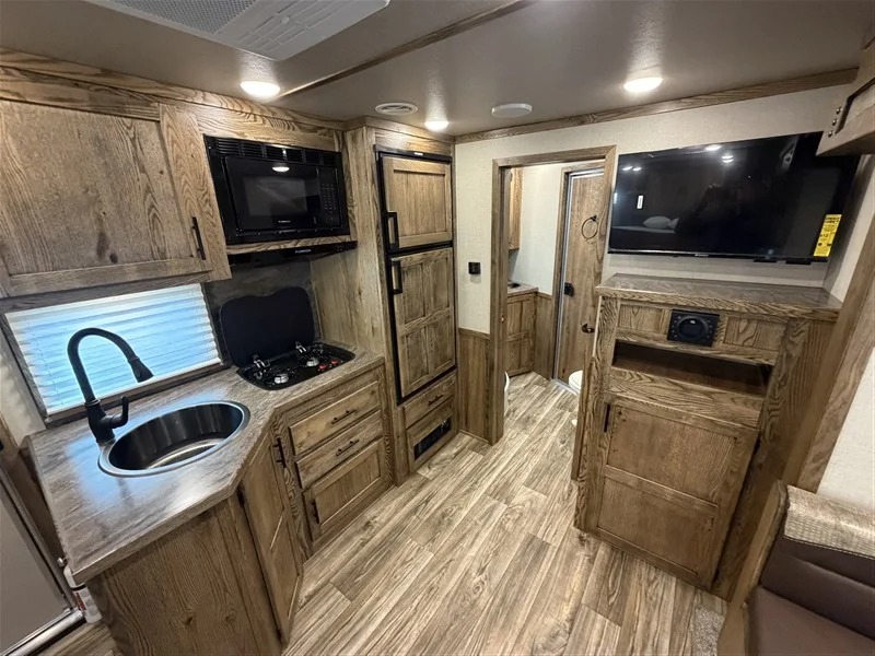 2027 Lakota Charger 14' Shortwall w/14' and Mid Tack Living Quarters