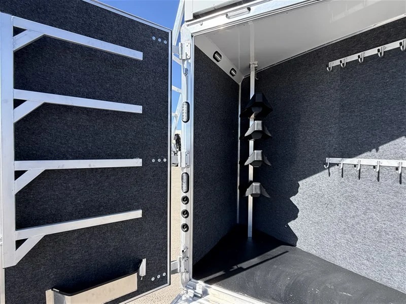 2027 Lakota Charger 4H w/16' Shortwall Living Quarters