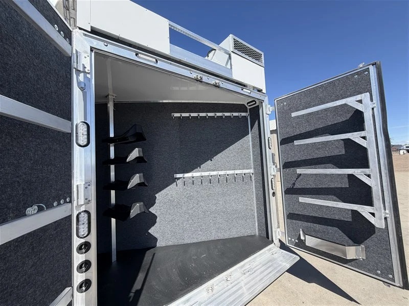 2027 Lakota Charger 4H w/16' Shortwall Living Quarters