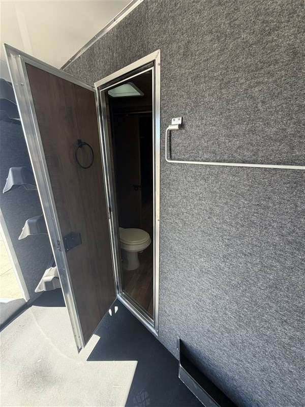 2027 Lakota Legacy 14' Stock w/Mid Tack and 9' Shortwall Living Quarters
