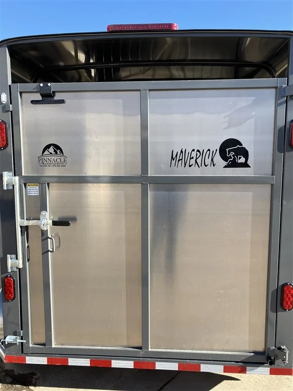 2027 Maverick 2H Slant w/Swinging Tack Wall Horse Trailers