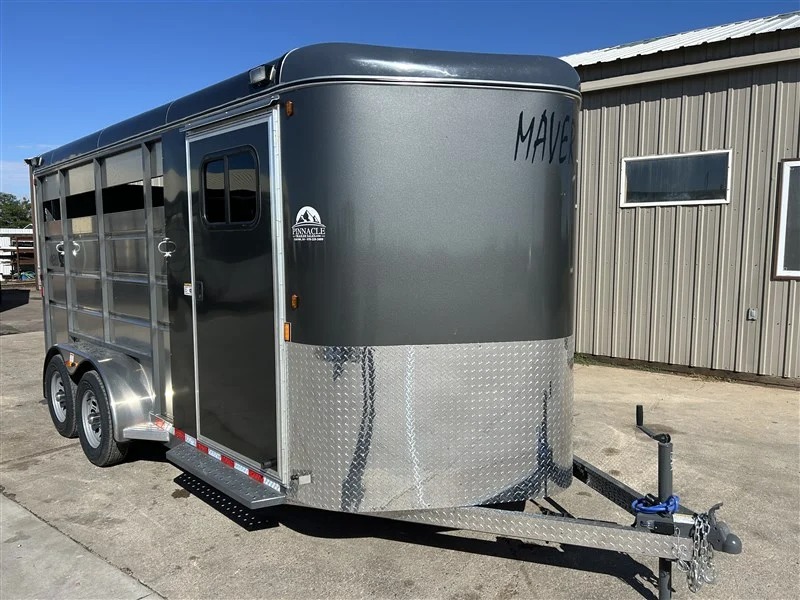 2027 Maverick 3 Horse Slant Horse Trailers