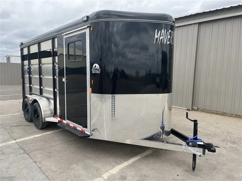 2027 Maverick 3 Horse Slant Horse Trailers
