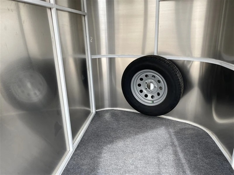 2027 Maverick 3 Horse Slant Horse Trailers