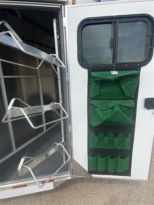 2027 Maverick 3 Horse Slant Horse Trailers