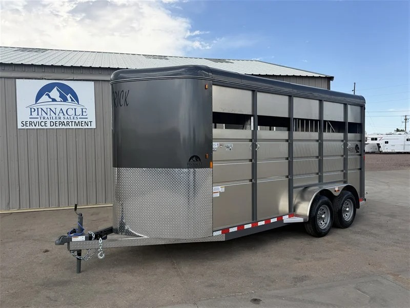 2027 Maverick 3 Horse Warm Blood Horse Trailers