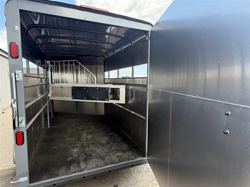 2027 Maverick 3 Horse Warm Blood Horse Trailers