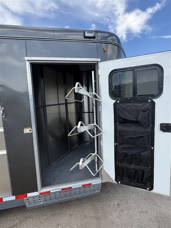 2027 Maverick 3 Horse Warm Blood Horse Trailers