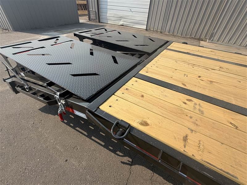 2027 Iron Bull Trailers FLG22 Flatbed Trailers