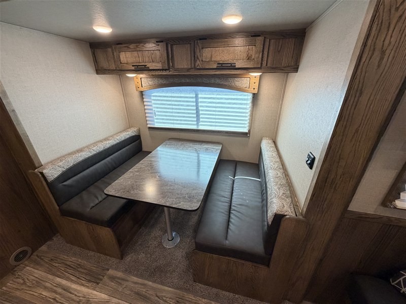 2027 Lakota Charger 4H w/16' Shortwall Living Quarters