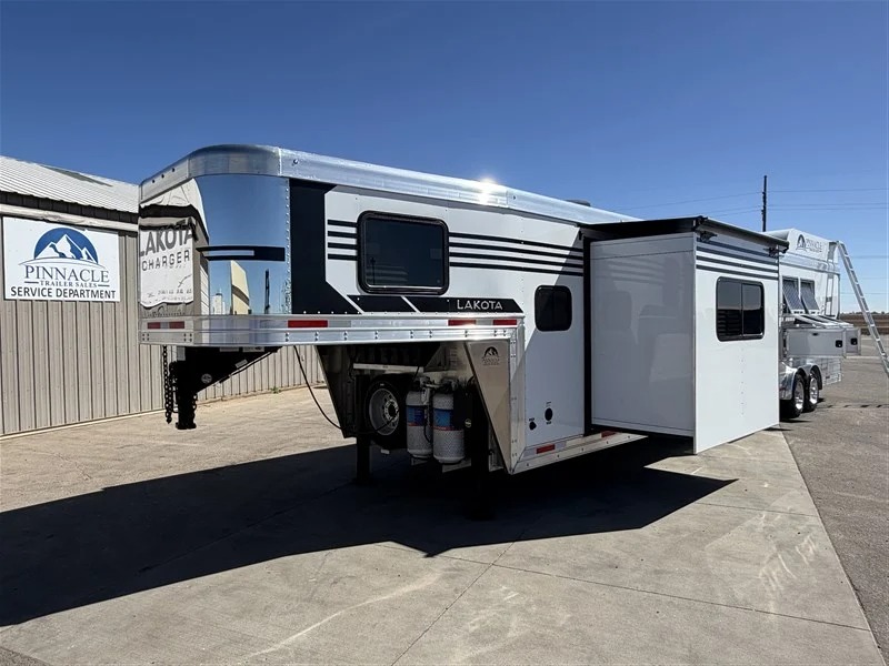 2027 Lakota Charger 4H w/16' Shortwall Living Quarters