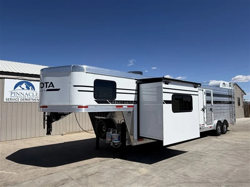 2027 Lakota Legacy 14' Stock w/Mid Tack and 9' Shortwall Living Quarters