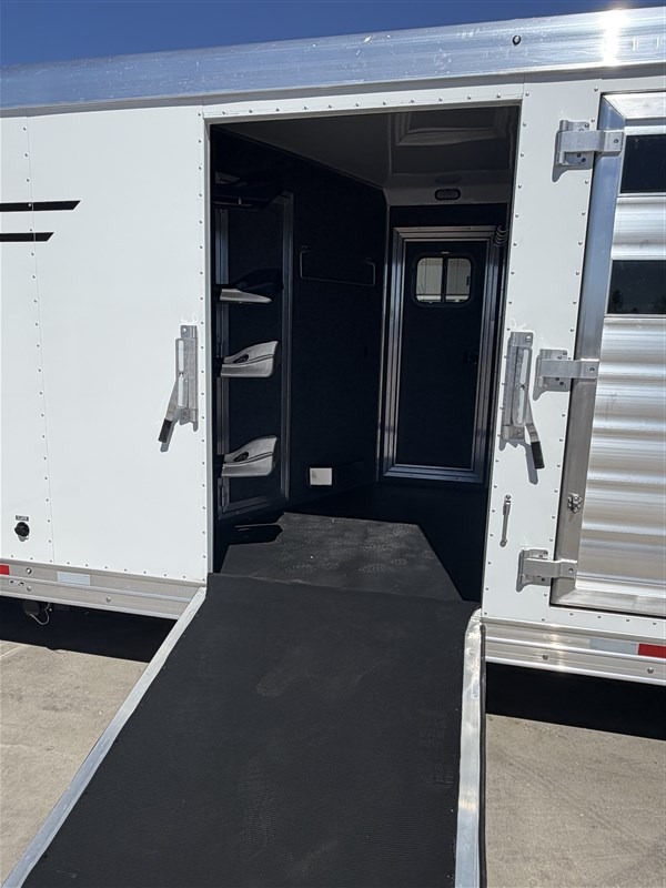 2027 Lakota Legacy 14' Stock w/Mid Tack and 9' Shortwall Living Quarters