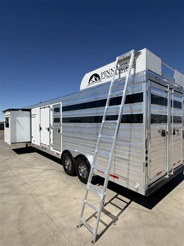 2027 Lakota Legacy 14' Stock w/Mid Tack and 9' Shortwall Living Quarters