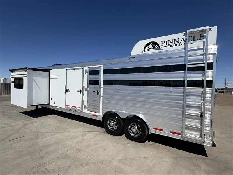 2027 Lakota Legacy 14' Stock w/Mid Tack and 9' Shortwall Living Quarters