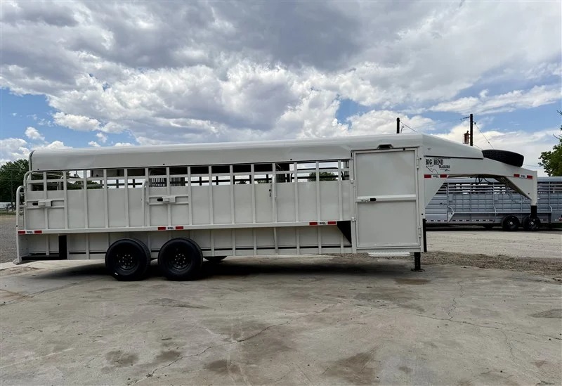 2026 Big Bend Trailers 24' Stock with Deluxe 4' Tack Stock Trailers