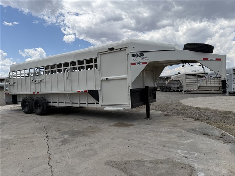 2026 Big Bend Trailers 24' Stock with Deluxe 4' Tack Stock Trailers