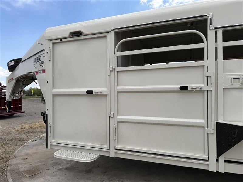 2026 Big Bend Trailers 24' Stock with Deluxe 4' Tack Stock Trailers