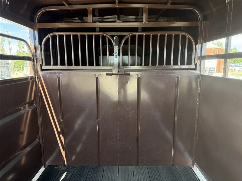 2026 Big Bend Trailers 22' w/ 2' Saddle Box and Stacked Dog Boxes Stock Trailers
