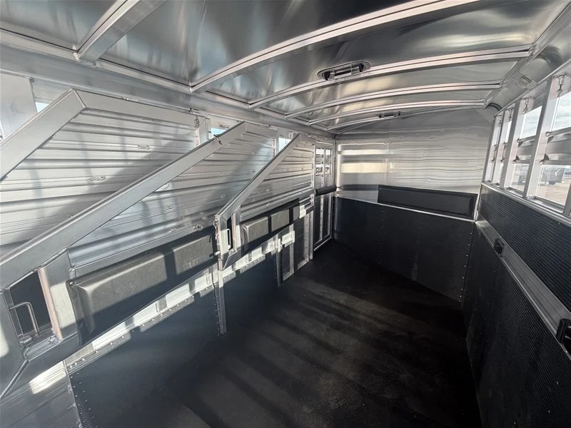 2027 Elite Trailers 4 Horse Slant Stock Combo Horse Trailers