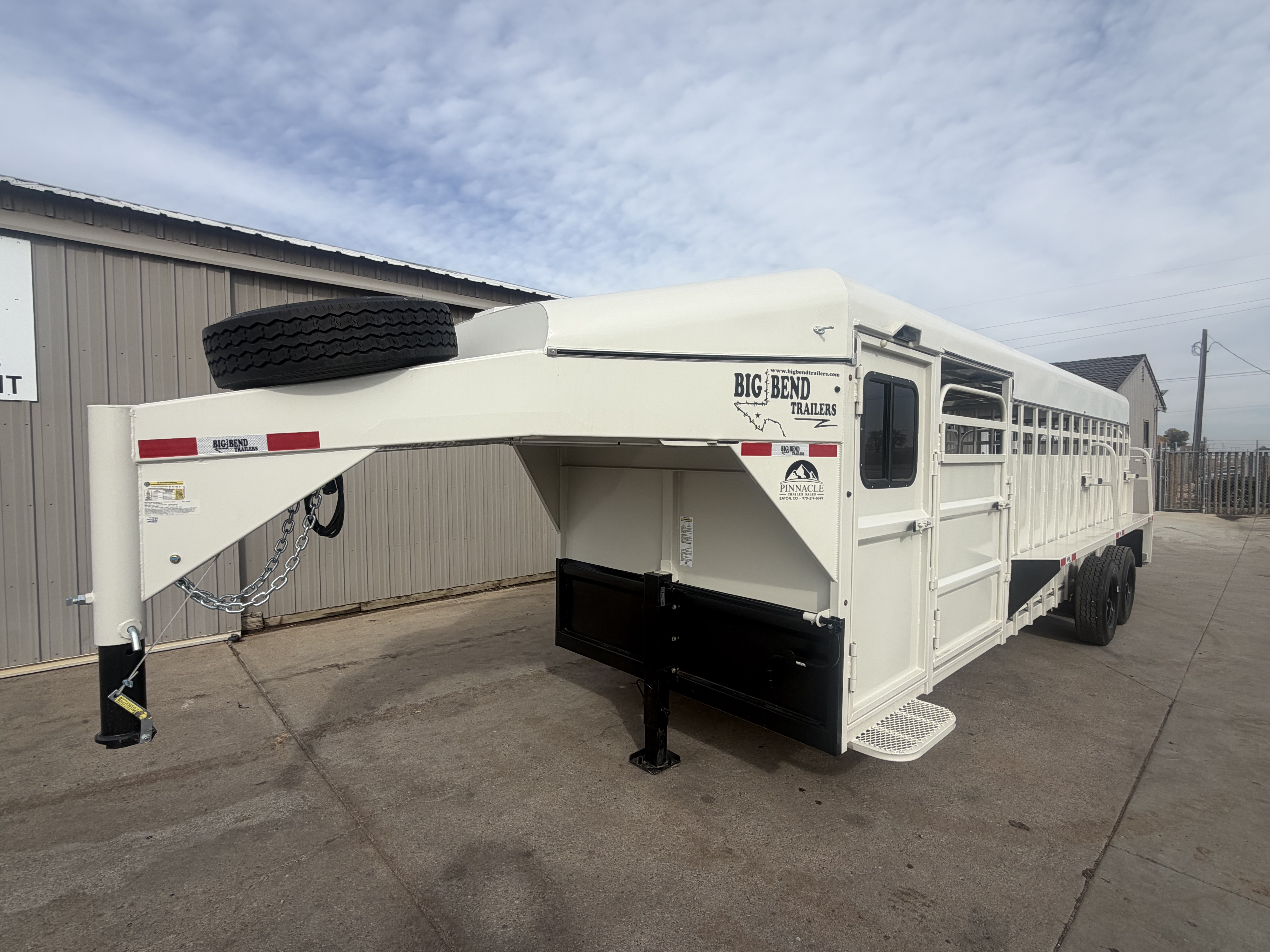 2027 Big Bend 2027 Big Bend 24' Trainer Tack Stock Trailers