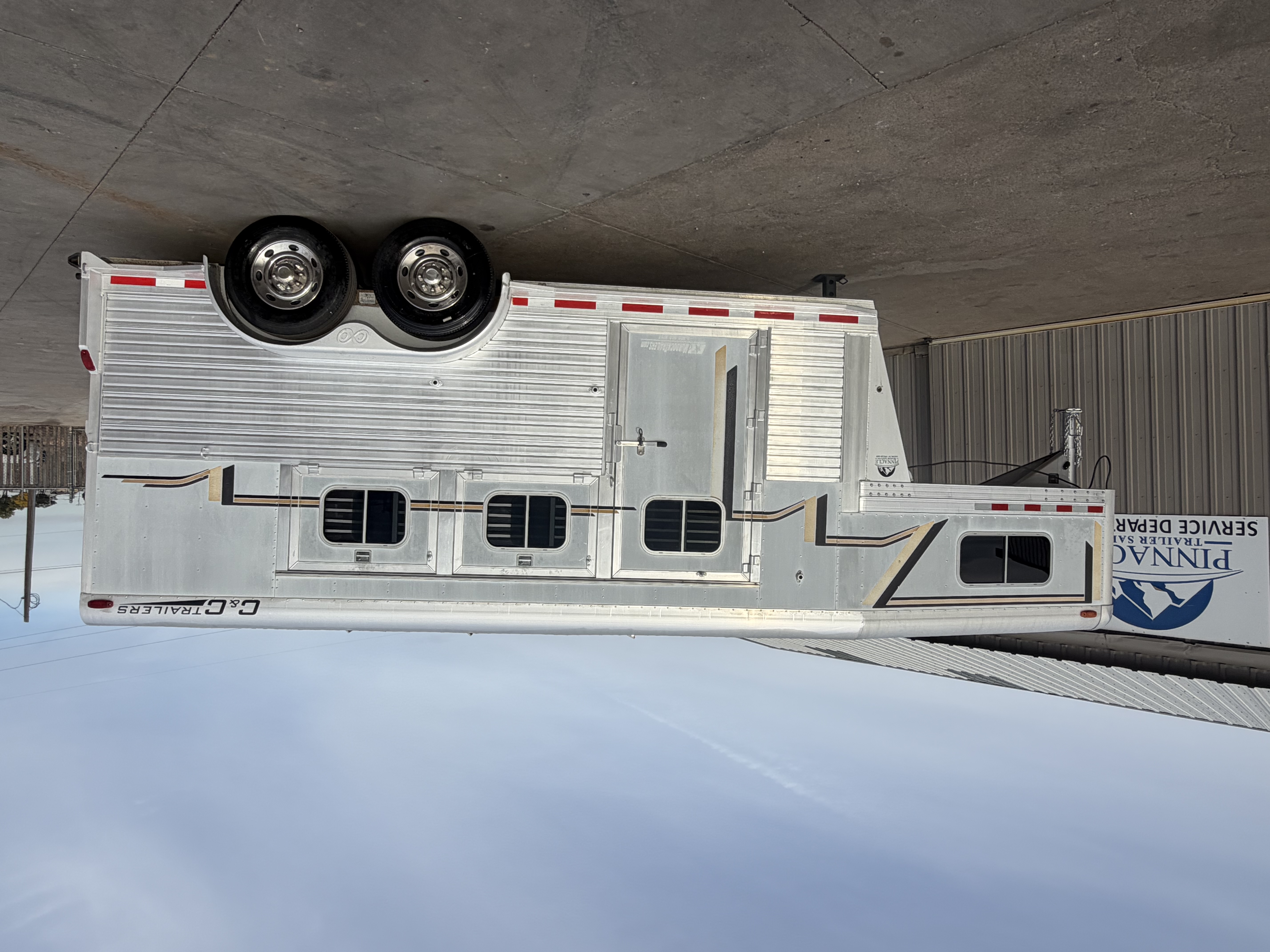 2000 C&C 2000 3 horse 7'6 tall warmblood Horse Trailers