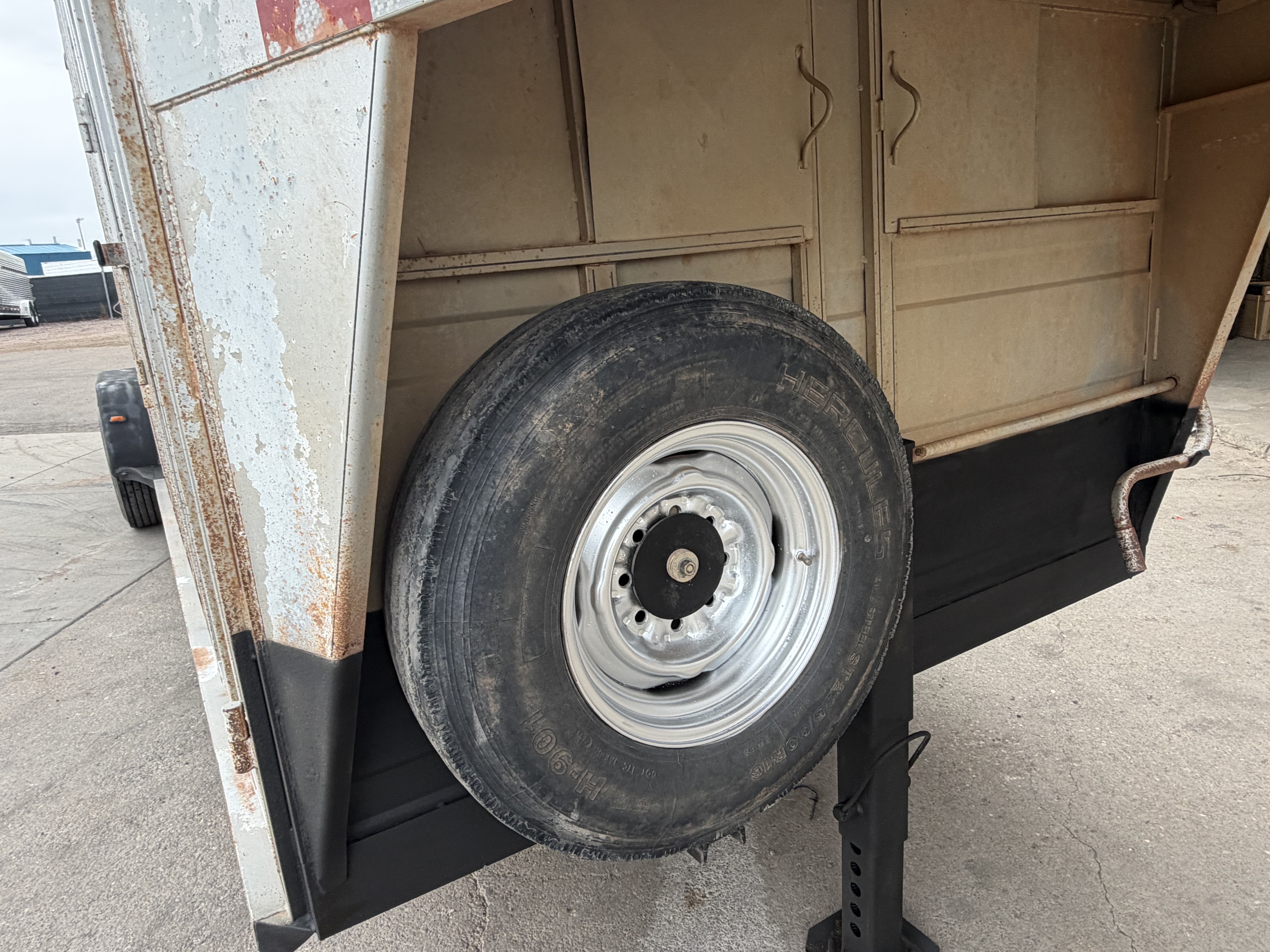 2003 Titan 24' Stock Stock Trailers