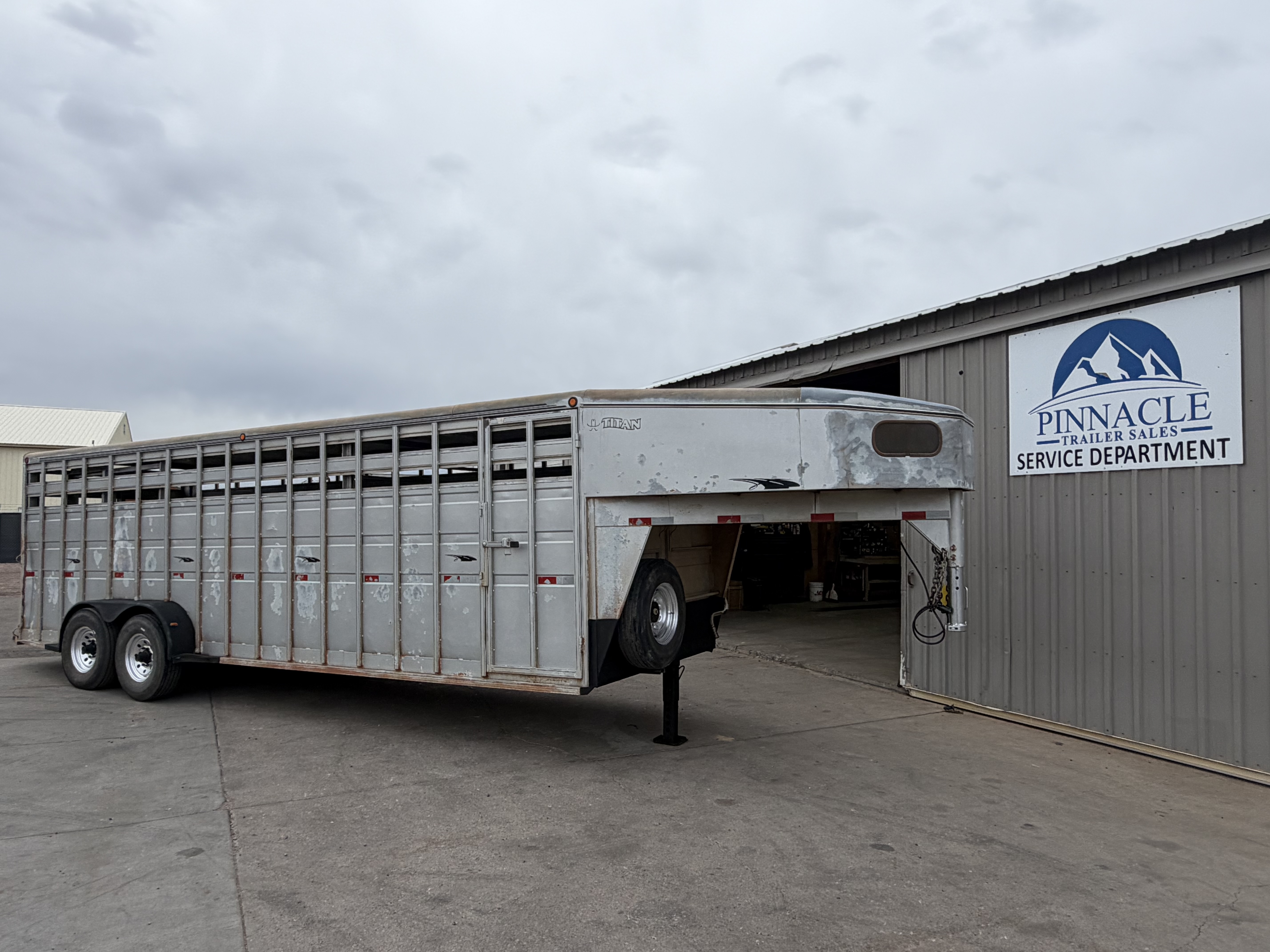2003 Titan 24' Stock Stock Trailers